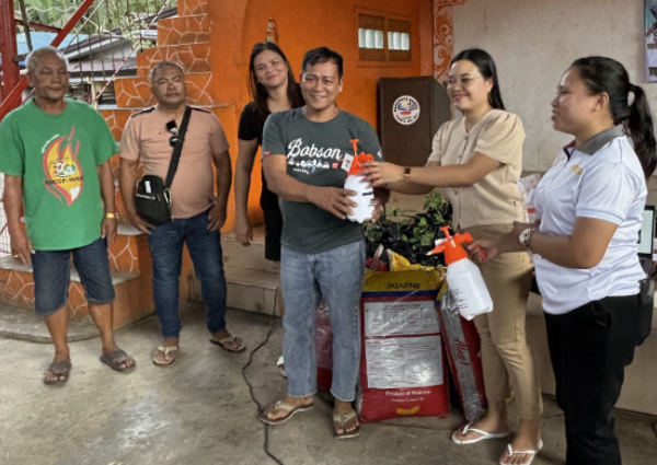 SUBURBAN COMMUNITY GARDENING: TEAMNABANGAY GULAYAN SA BARANGAY BARRA PROJECT